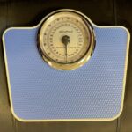 ترازوی عقربه ای اکیومد مدل «YM414» - Image 2